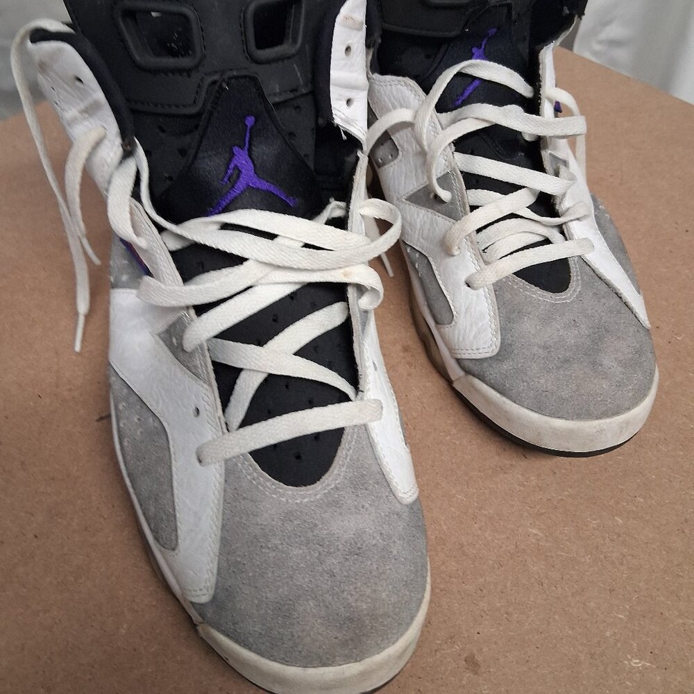 ir Jordan 6 Retro “Court Purple Infrared Mix” – Men’s Size 12
